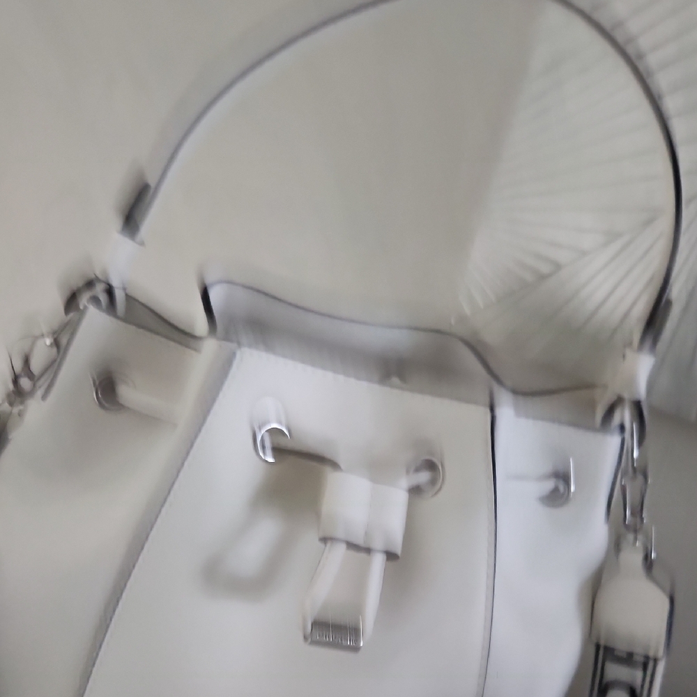 Karl Lagerfeld 2 Way Crossbody/Shoulder Bag with Logo Guitar Strap. New W/ Tags! - Picture 7 of 13